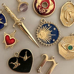 Load image into Gallery viewer, Petit Radiant Heart