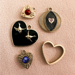 Load image into Gallery viewer, Chevron Open Heart